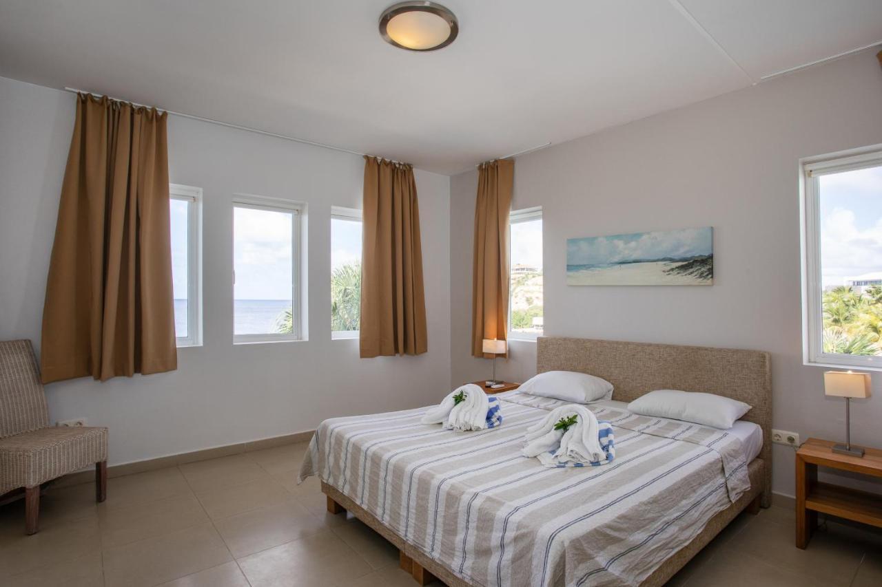 Blue Bay Beach Apartments Экстерьер фото