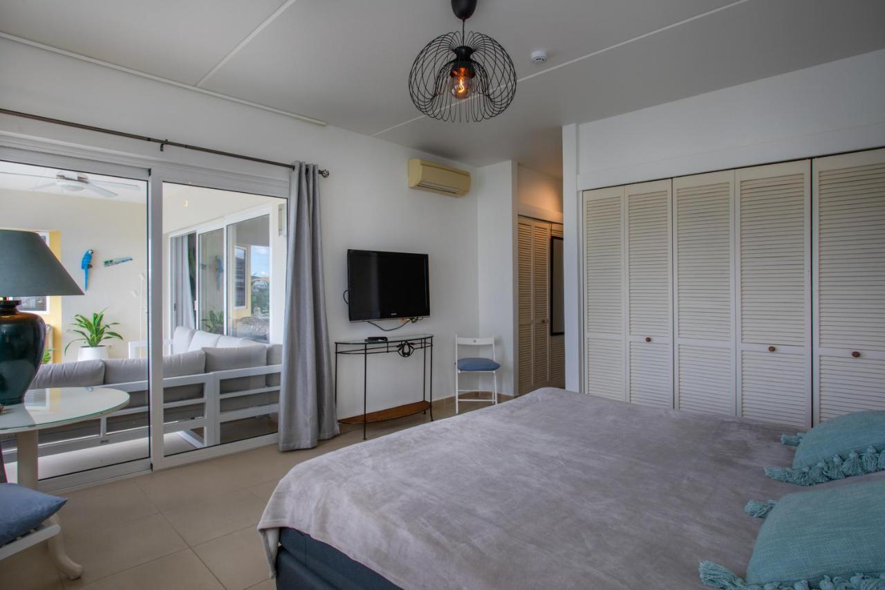 Blue Bay Beach Apartments Экстерьер фото