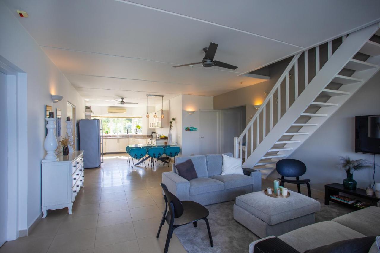 Blue Bay Beach Apartments Экстерьер фото
