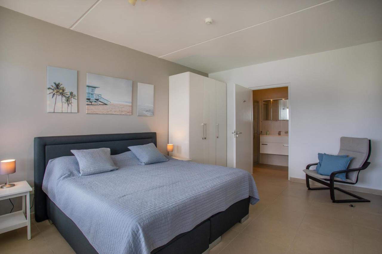 Blue Bay Beach Apartments Экстерьер фото