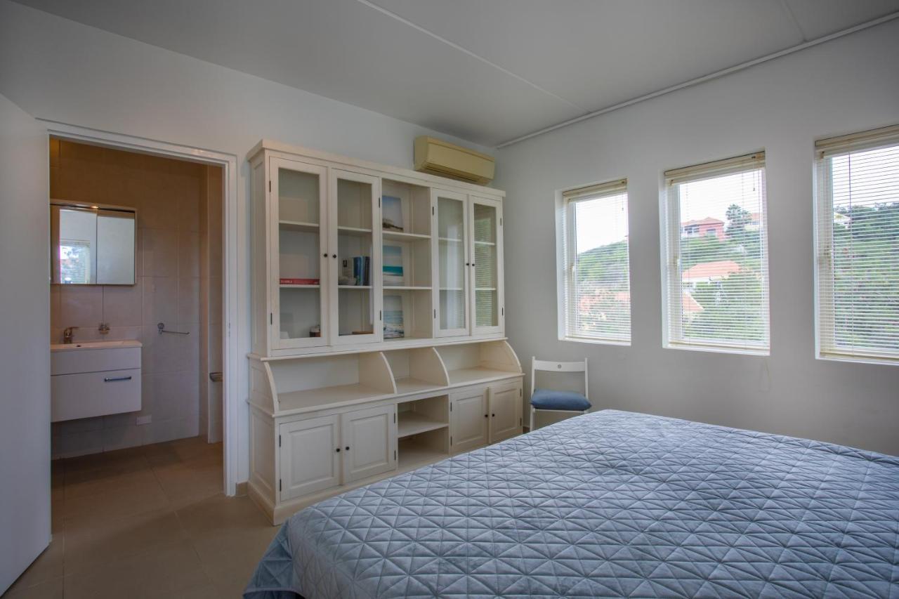 Blue Bay Beach Apartments Экстерьер фото